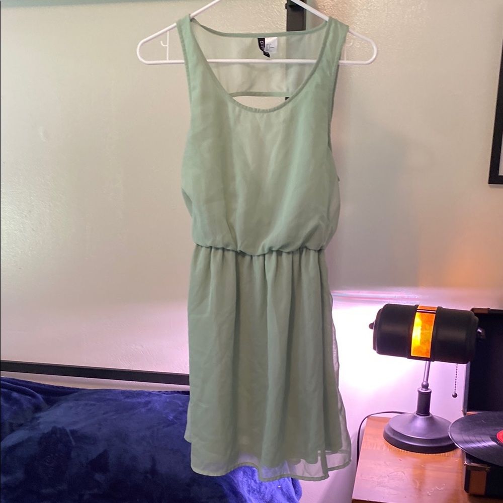 H&M M Elegant Green Chiffon Dress